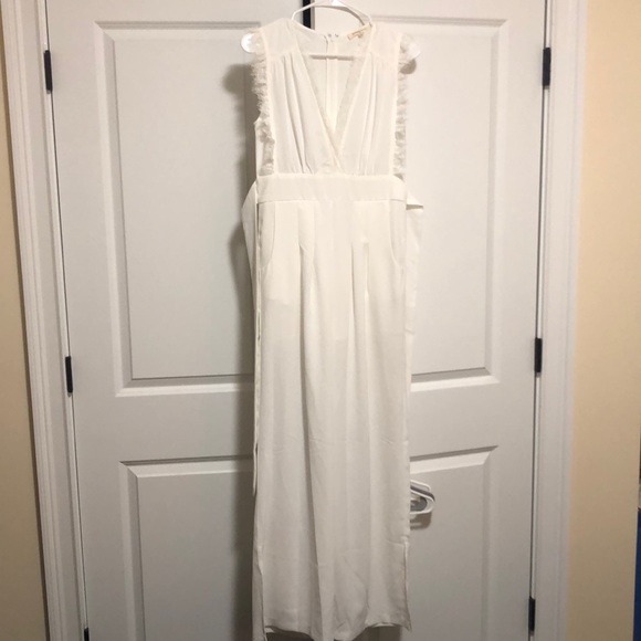 NWOT White Lace Jumpsuit Size Medium - Picture 3 of 8